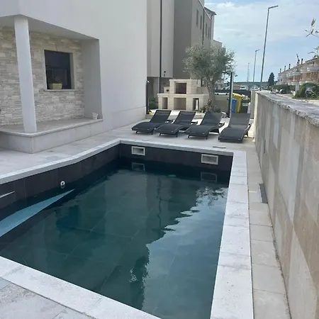 Lea Apartment